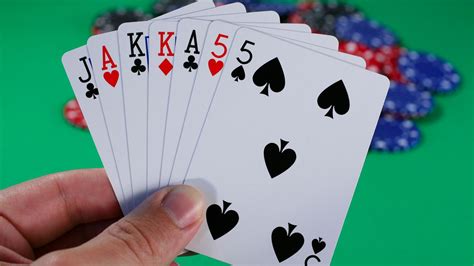 Browse our complete range of over 500 online games – including Spades and other trick-taking card games like Hearts – all of which are completely free to play, now. For games you can play on your own, try online solitaire. If you're up for a challenge, give FreeCell Solitaire a shot, or try playing Spider Solitaire. 